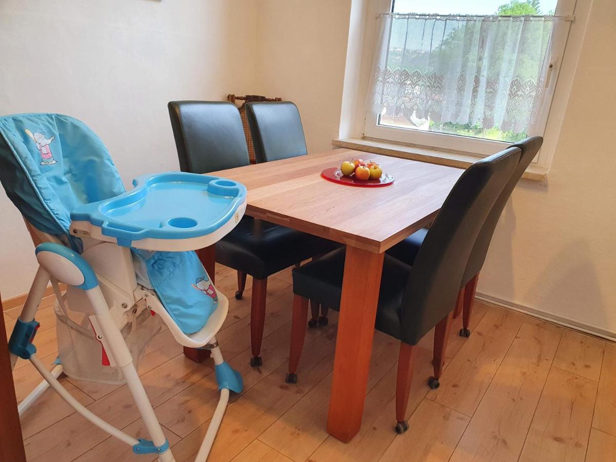 Ferienwohnung Ost - Alte Schule Sachswitz Greiz Bagian luar foto