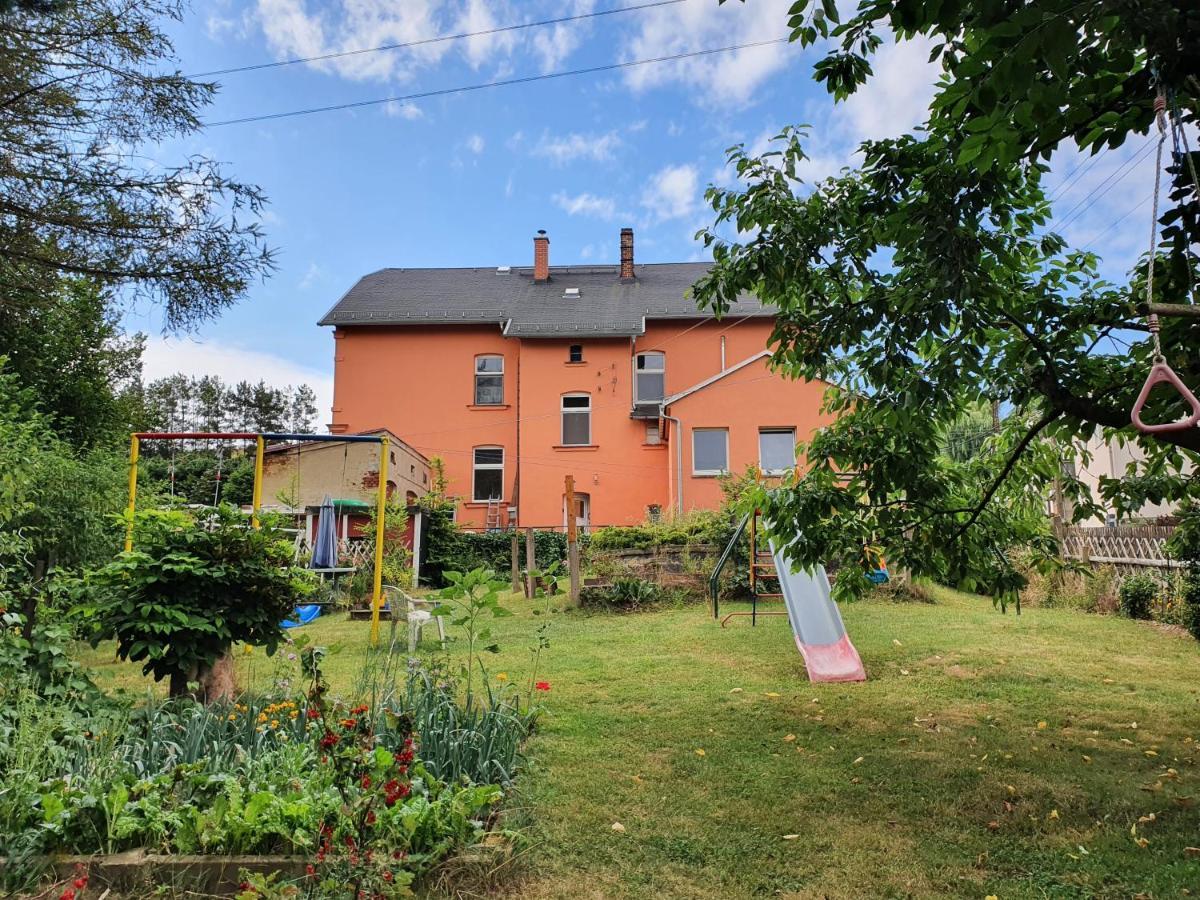 Ferienwohnung Ost - Alte Schule Sachswitz Greiz Bagian luar foto